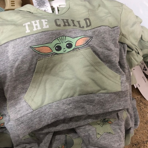 Star Wars Baby Yoda 2-Piece Hoodie and Jogger Set - Picture 4 of 9
